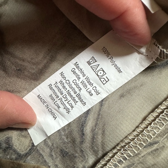 SHEIN Swirl Pattern Puff Sleeve Blouse (Size L) - Picture 7 of 9